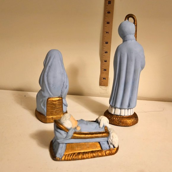 Ceramic Holy Family Nativity Set ~ Blue Pastels ~ 3-Pieces ~ Unbranded - Picture 2 of 3
